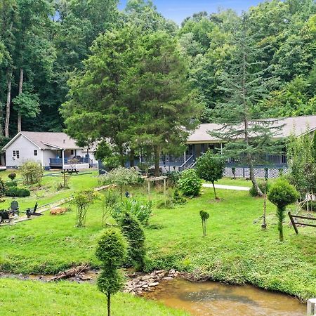 2 Separate Cabins Along A Peaceful Creek With Resort Amenities เอลลิเจย์ ภายนอก รูปภาพ