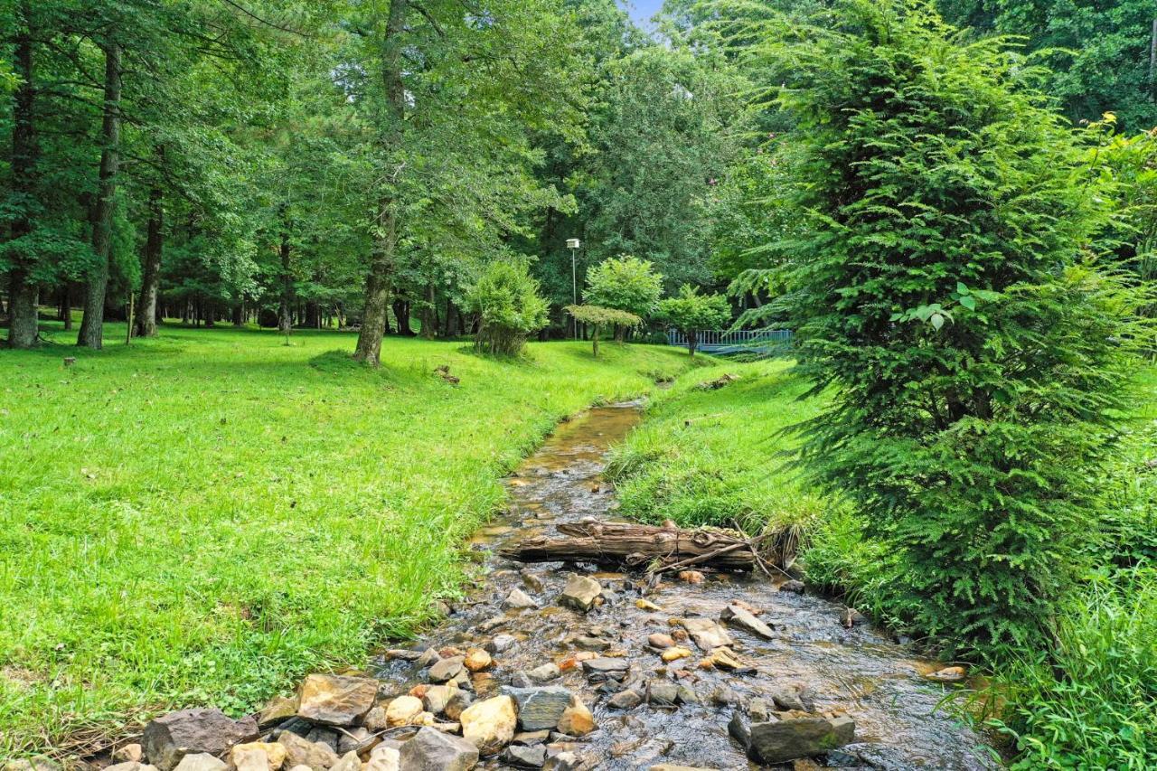 2 Separate Cabins Along A Peaceful Creek With Resort Amenities เอลลิเจย์ ภายนอก รูปภาพ