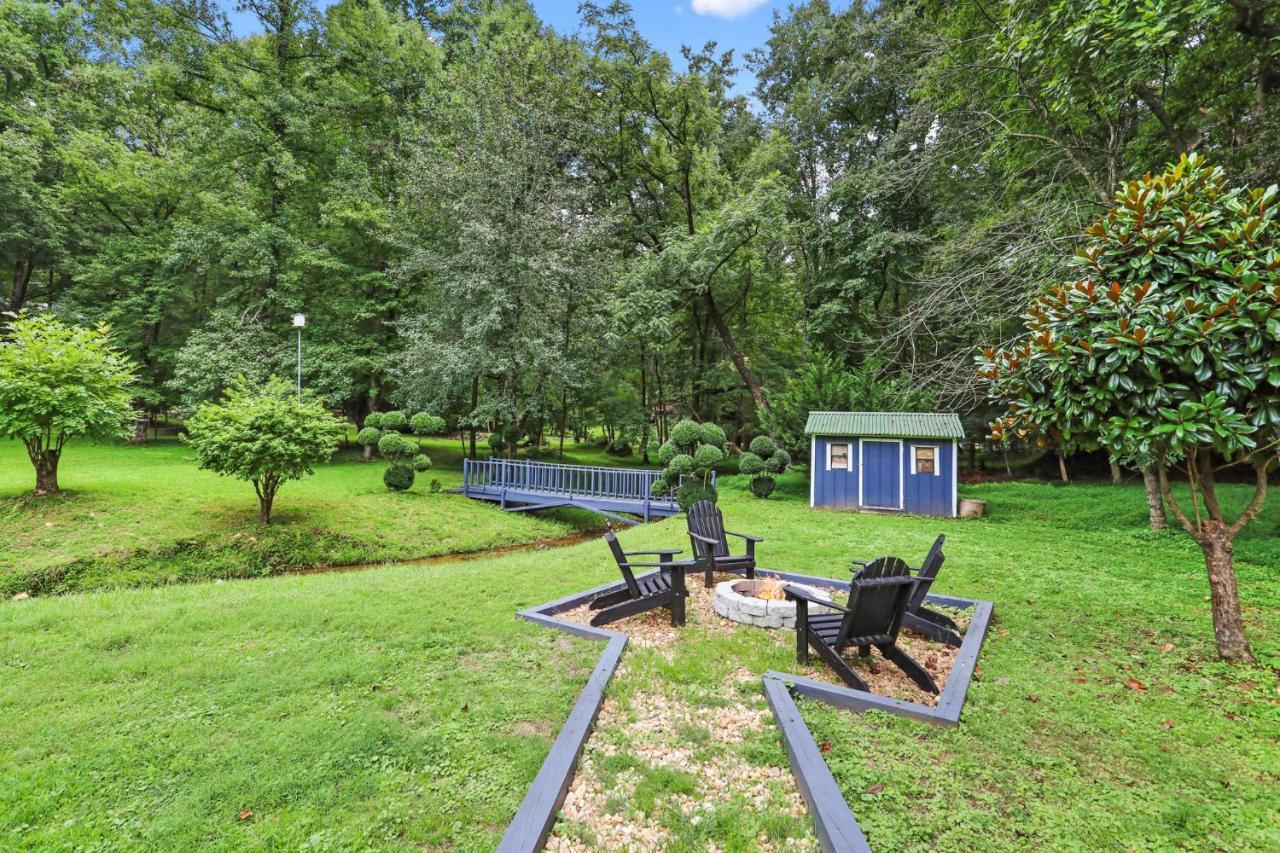 2 Separate Cabins Along A Peaceful Creek With Resort Amenities เอลลิเจย์ ภายนอก รูปภาพ