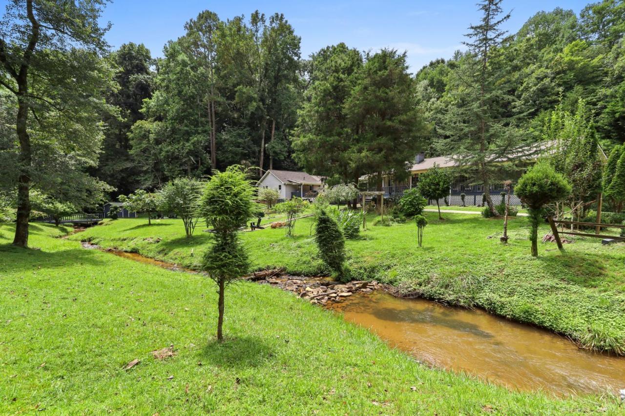 2 Separate Cabins Along A Peaceful Creek With Resort Amenities เอลลิเจย์ ภายนอก รูปภาพ